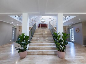 365 Hotel