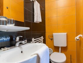 365 Hotel