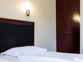 365 Hotel