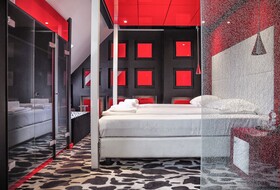 Lent Hotel