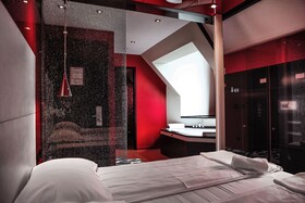 Lent Hotel