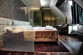 Lent Hotel