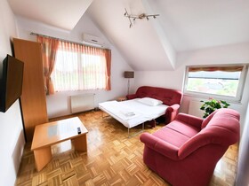 Mlada Lipa Guesthouse