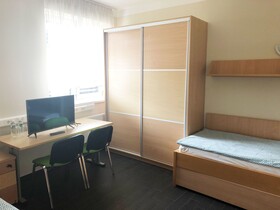 S Hotel & Restaurant S