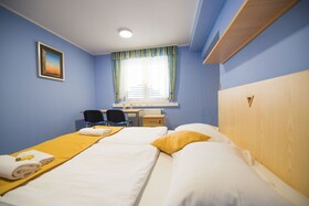 S Hotel & Restaurant S