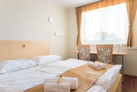 S Hotel & Restaurant S