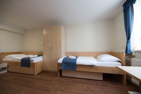 S Hotel & Restaurant S