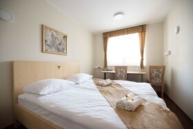 S Hotel & Restaurant S