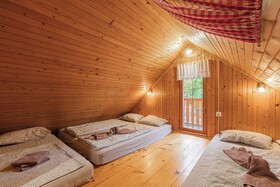Rudnica Hill Lodge