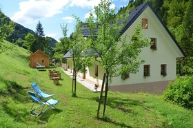 Farmhouse Stiftar