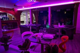 Villa 27