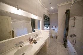 Hotel Chateau Bela