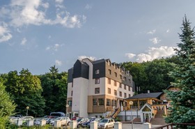 Hotel West