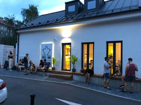 Street Food Possonium Apartments