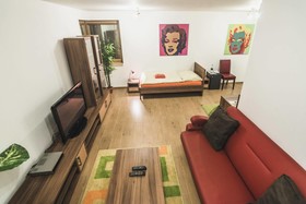 Muza Garni Hotel