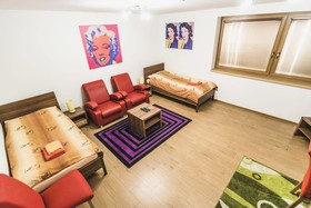 Muza Garni Hotel