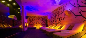 Hotel Seasons