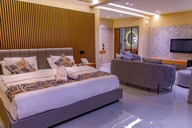 Country Lodge Complex