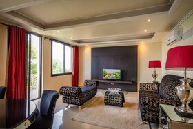 Country Lodge Complex