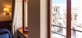 Hotel Titano