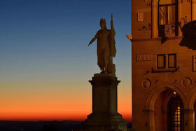 Titano Suites Hotel