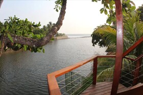 Boca Olas Resort & Villas