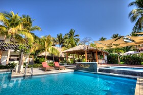 Boca Olas Resort & Villas