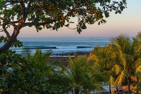 Puro Surf Hotel And Academy