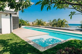 Puro Surf Hotel And Academy