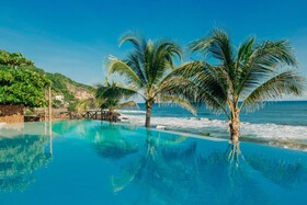 Puro Surf Hotel And Academy