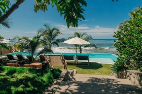 Puro Surf Hotel And Academy