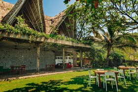 Puro Surf Hotel And Academy