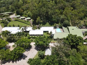 Hotel Entre Pinos