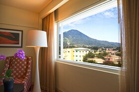 InterContinental San Salvador-Metrocentro Mall
