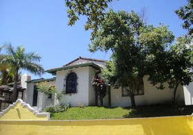 Kal Nawi Hotel