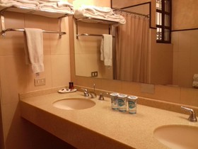 Kal Nawi Hotel