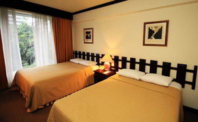 Plaza Hotel & Suites