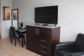 Grace Bay Suites