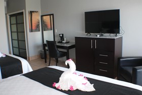 Grace Bay Suites