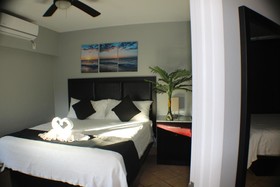 Grace Bay Suites