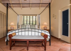 Grace Bay Beach Ocean Villas