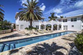 Grace Bay Beach Ocean Villas