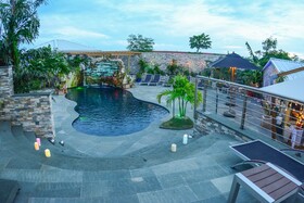 Kokomo Botanical Resort