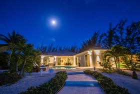 Sea Foam Villa