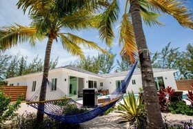 Sea Foam Villa