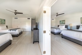 Seascape Hotel
