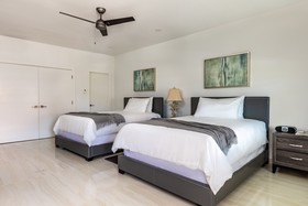 Seascape Hotel