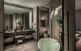 Four Seasons Hotel Bangkok at Chao Phraya River