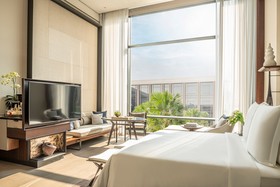 Four Seasons Hotel Bangkok at Chao Phraya River