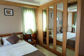 Green Mansion & Service Apartment